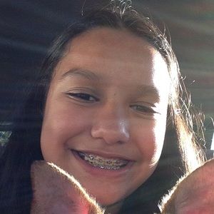 Meet your Posher, Mia